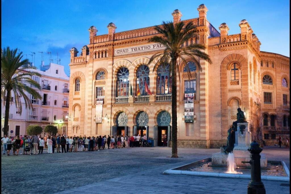 Apartamento Plaza Viuda Cadiz Exterior photo