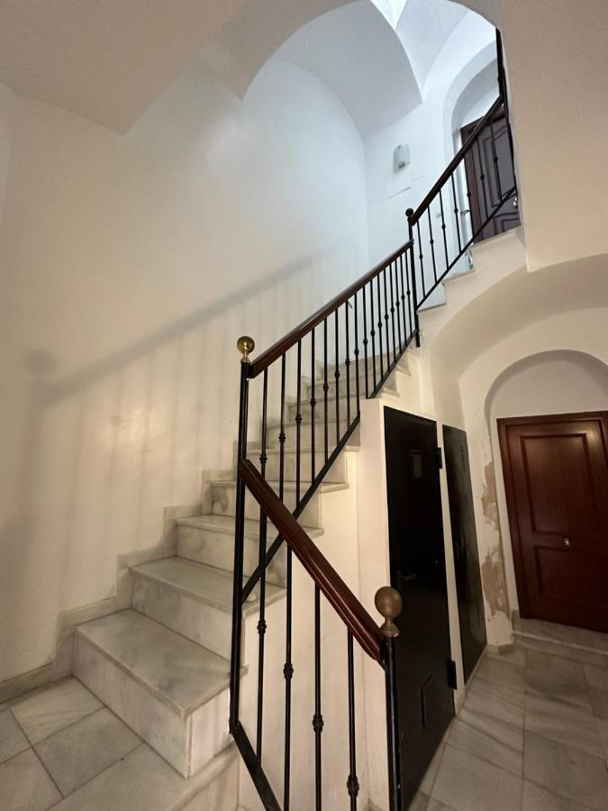 Apartamento Plaza Viuda Cadiz Exterior photo